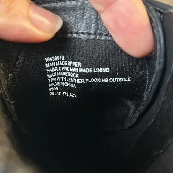 Torrid Sweater Detail Heeled Hiker Booties Women's size 6WW - Picture 9 of 9